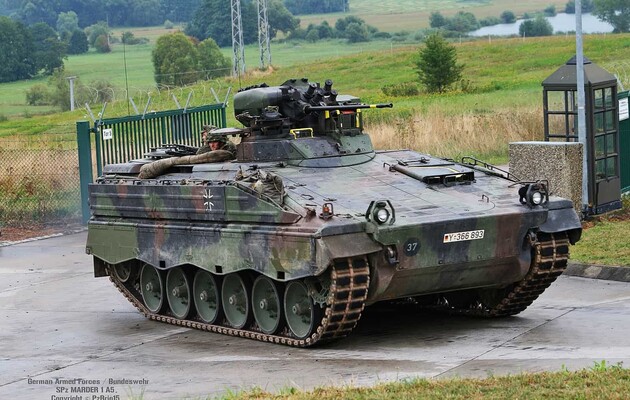 Rheinmetall підготує для України 100 БМП та 50 танків — керівник компанії
