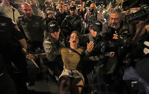 В Ізраїлі тривають мітинги проти судової реформи: поліція застосувала водомети