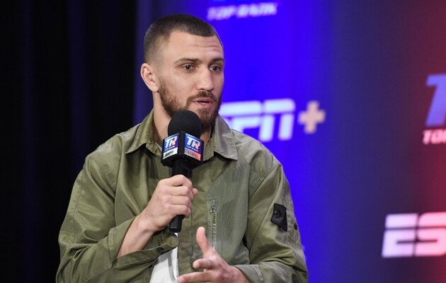 Ломаченко відвідав турнір UFC 285