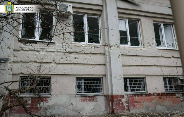 В Херсонской области оккупанты попали в жилой дом: погибла женщина и двое детей