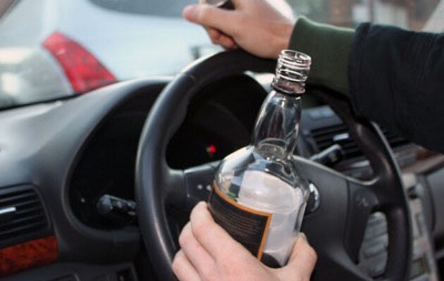 Депутати ВР пропонують вилучати авто у п'яних водіїв на потреби ЗСУ