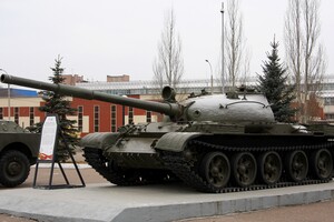 Российская армия восполняет потери танков расконсервированными Т-62 – британская разведка
