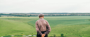 Пенсіонери у сільській місцевості: чи можуть вони отримати доплати та пільги
