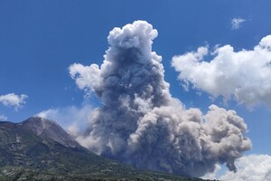 В Індонезії прокинувся вулкан Мерапі