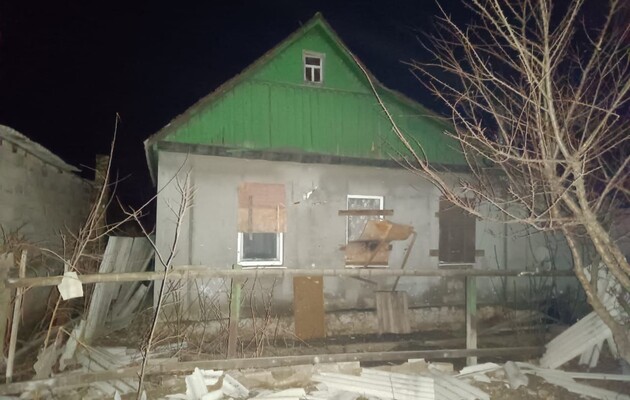 Росіяни на Донеччині обстріляли населені пункти на кількох напрямках. Є поранені