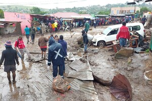 Более ста человек погибли в Африке во время шторма