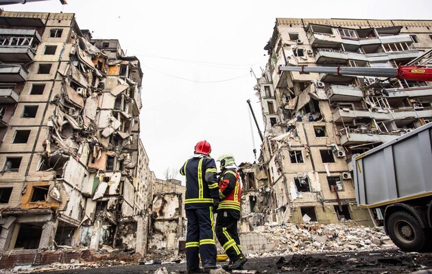 Зруйновані ракетним ударом під’їзди будинку у Дніпрі не відновлюватимуть – Філатов