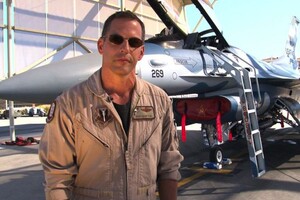 Американские пилоты готовы защищать украинское небо - подполковник ВВС США Дэн Хэмптон