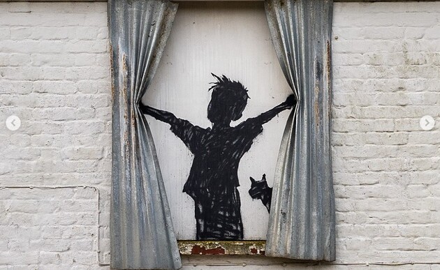 Новое граффити Бэнкси появилось на заброшенной ферме в Великобритании
