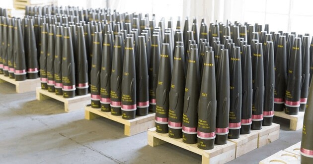 Німеччина передала Україні 155-мм снаряди та ракети для MLRS