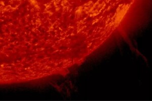 Выброс «темной плазмы» на Солнце оставил часть Земли без связи