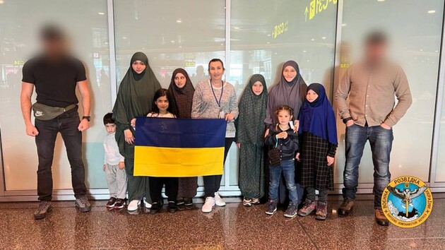 З полону в Сирії повернули двох українських жінок та шістьох дітей — ГУР