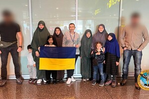 Из плена в Сирии вернули двух украинских женщин и шестерых детей — ГУР