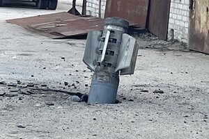 Оккупанты атаковали ракетами жилой комплекс в Запорожье