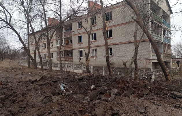 Захватчики ударили ракетой по поселку Нью-Йорк в Донецкой области: глава ОВА показал последствия
