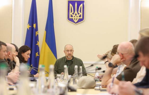Наступного тижня в Україні призначать нових міністрів – освіти і стратегічних галузей: прем'єр назвав імена