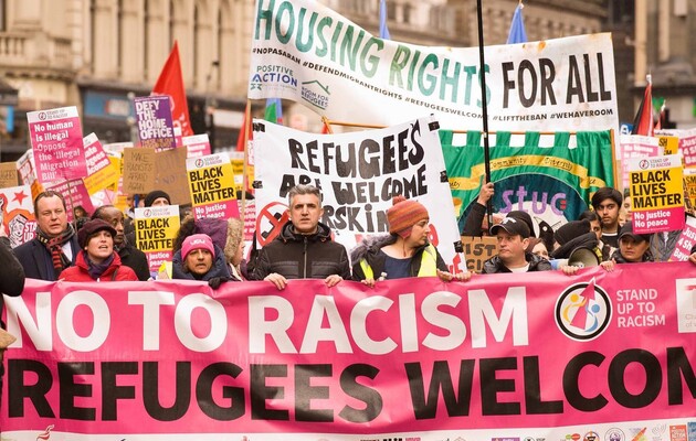 «Расистская политика»: в Великобритании протестуют против нового законопроекта о мигрантах