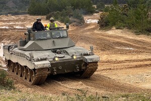 Міноборони Британії поділилось відео з навчаннь бійців ЗСУ на танках Challenger 2