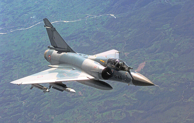 Вже півтора місяця українські пілоти у Франції проходять навчання на винищувачах Mirage 2000 – Le Figaro