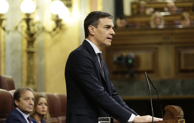 Іспанський уряд встояв під час голосування щодо винесеного йому вотуму недовіри