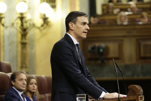 Іспанський уряд встояв під час голосування щодо винесеного йому вотуму недовіри