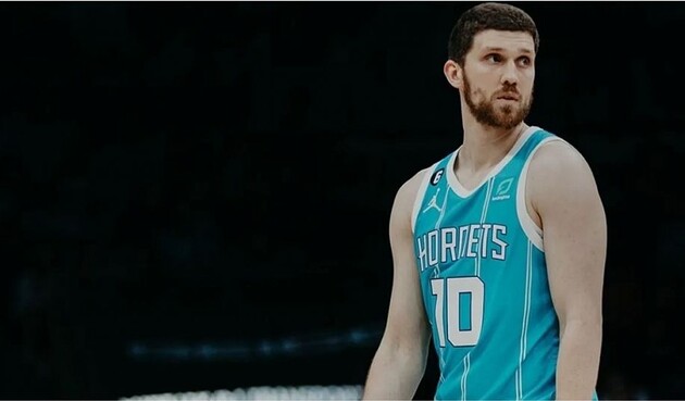 Михайлюк выступает за "Шарлотт"