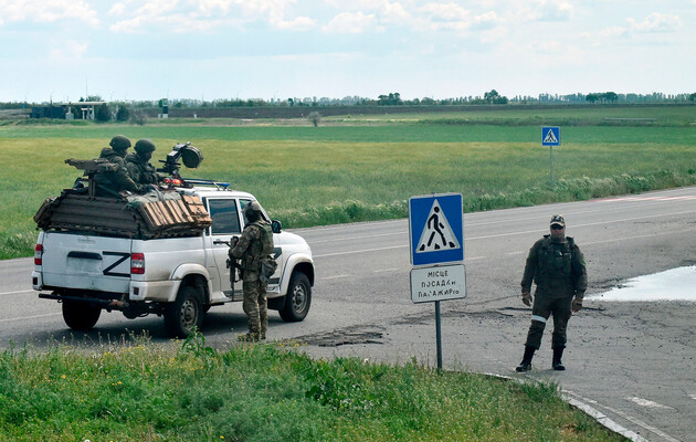 В село Плугатар в Луганской области оккупанты пускают только местных жителей со спецпропусками – ОВА