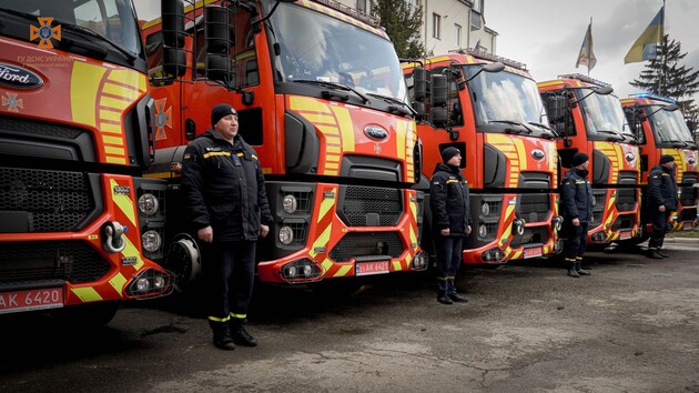ДСНС передали нові пожежні автомобілі