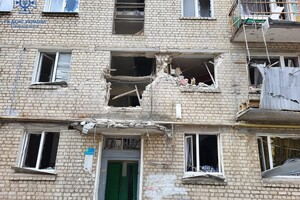 Окупанти вранці обстріляли Харківську область: пошкоджено будинки та автомобіль
