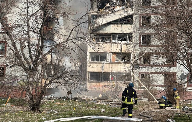 Обстрел многоквартирных домов в Запорожье: возросло число погибших