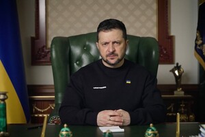 Зеленский ввел санкции против экс-президента 