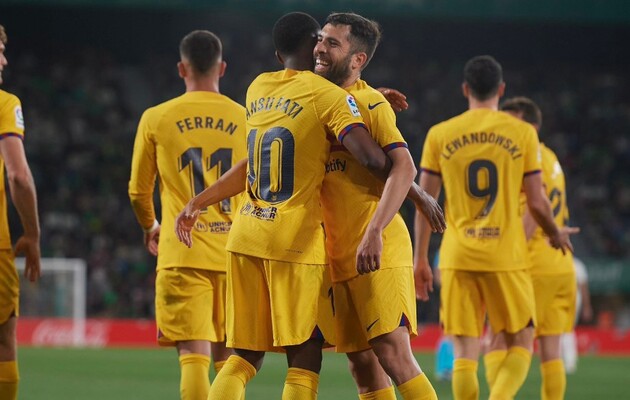 "Барселона" выиграла первый матч