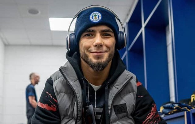 Мокаєв живе у Великій Британії