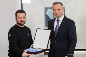 «Вы, Владимир, уникальны»: Зеленского в Польше наградили орденом Белого Орла