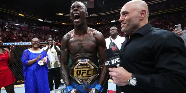 Адесанья вернул себе титул UFC