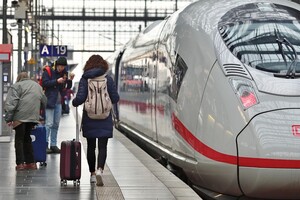 Для украинцев продолжили возможность бесплатно ездить на поезде из Польши в Германию