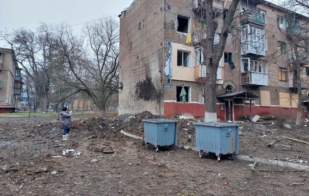 Окупанти на Донеччині обстріляли населені пункти на трьох напрямках. Є поранені