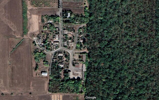В Маирупольском районе оккупанты выселяют село, чтобы разместить там свою армию