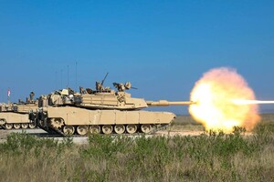 Моравецкий: Украине планируют поставить дополнительную партию Abrams и Bradley