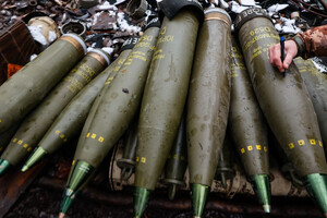 Рада ЄС затвердила першу частину плану постачання боєприпасів Україні