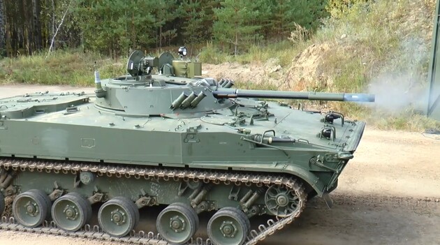 Российская армия получила вторую в 2023-м году парию БМП-3