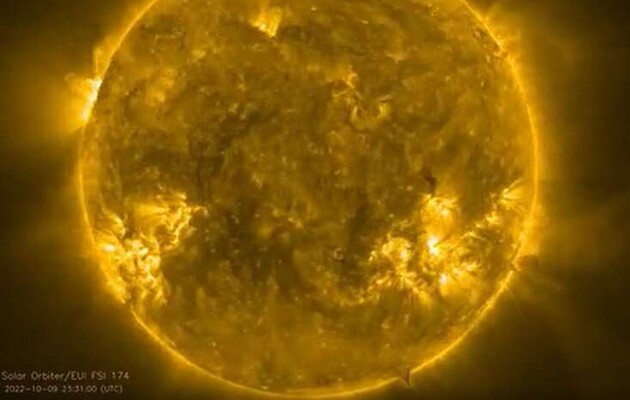 Солнце выбросило "медленный" поток плазмы