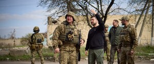 Зеленський відвідав передові позиції в Авдіївці