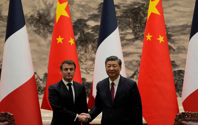 Новий курс Макрона у бік Китаю шокував французьких дипломатів – Le Monde