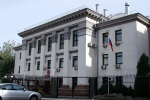 Киеврада расторгла договор аренды земли с российским посольством – Кличко