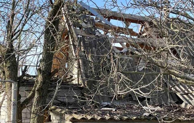 Захватчики из авиации, артиллерии, РСЗО и БПЛА обстреляли Запорожскую область, есть разрушения — глава ОВА