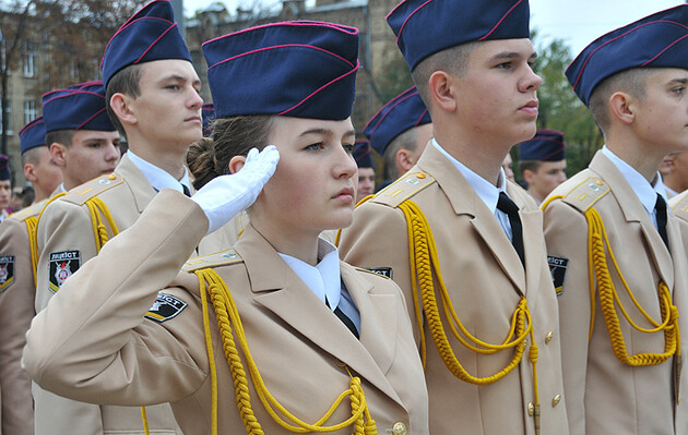 В Україні cтворили довідник для вступників до вищих військових навчальних закладів у 2023 році