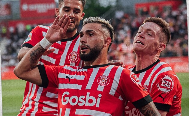 Кастельянос оформив покер