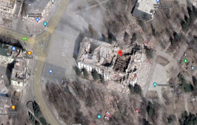 Google Maps обновили карты Мариуполя, на них видны новые захоронения