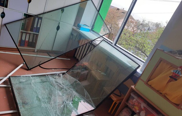 Ракетный удар по Николаеву: повреждено более 30 жилых домов